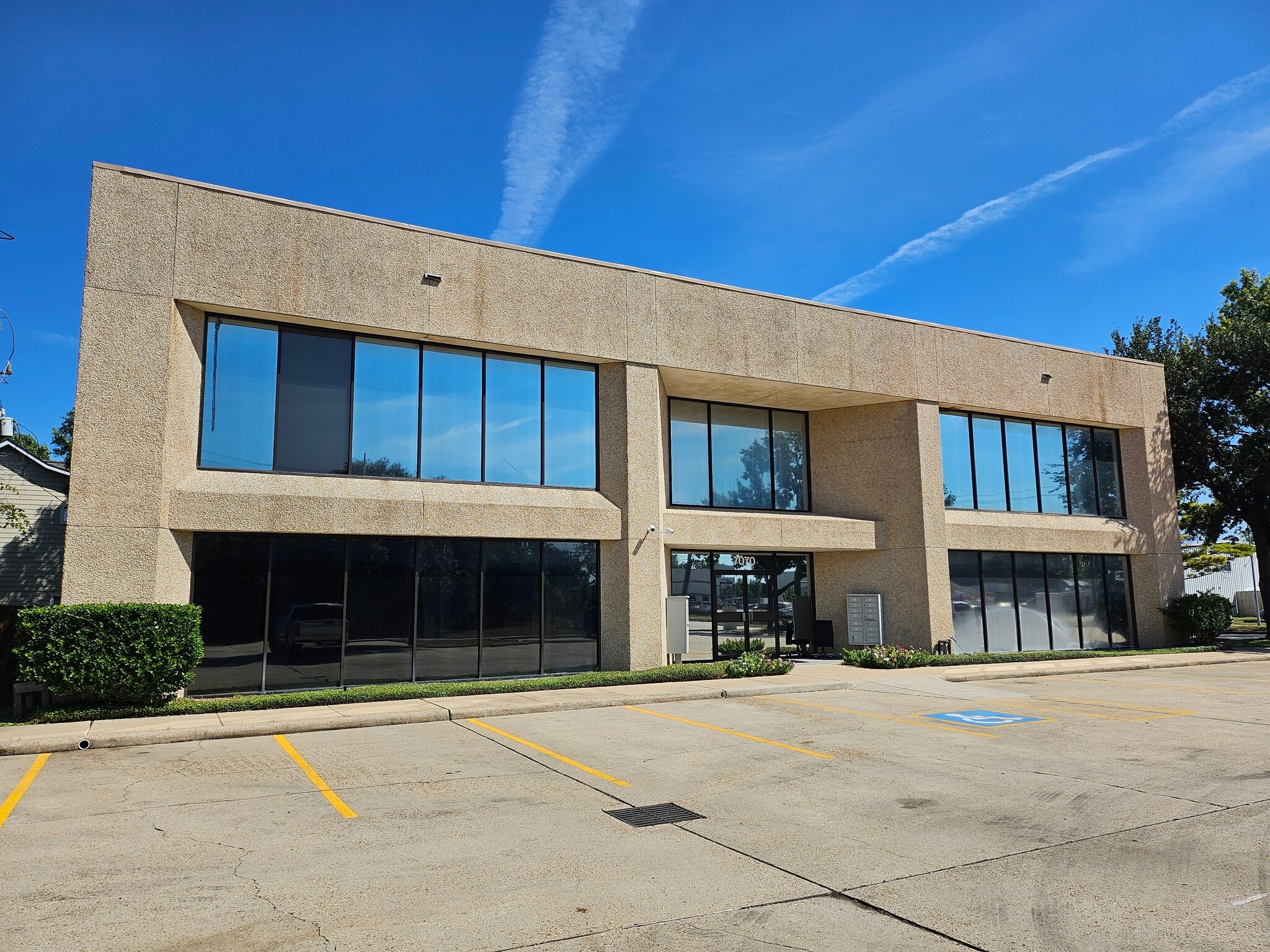 7070 W 43rd St, Houston, TX for lease Building Photo- Image 1 of 10