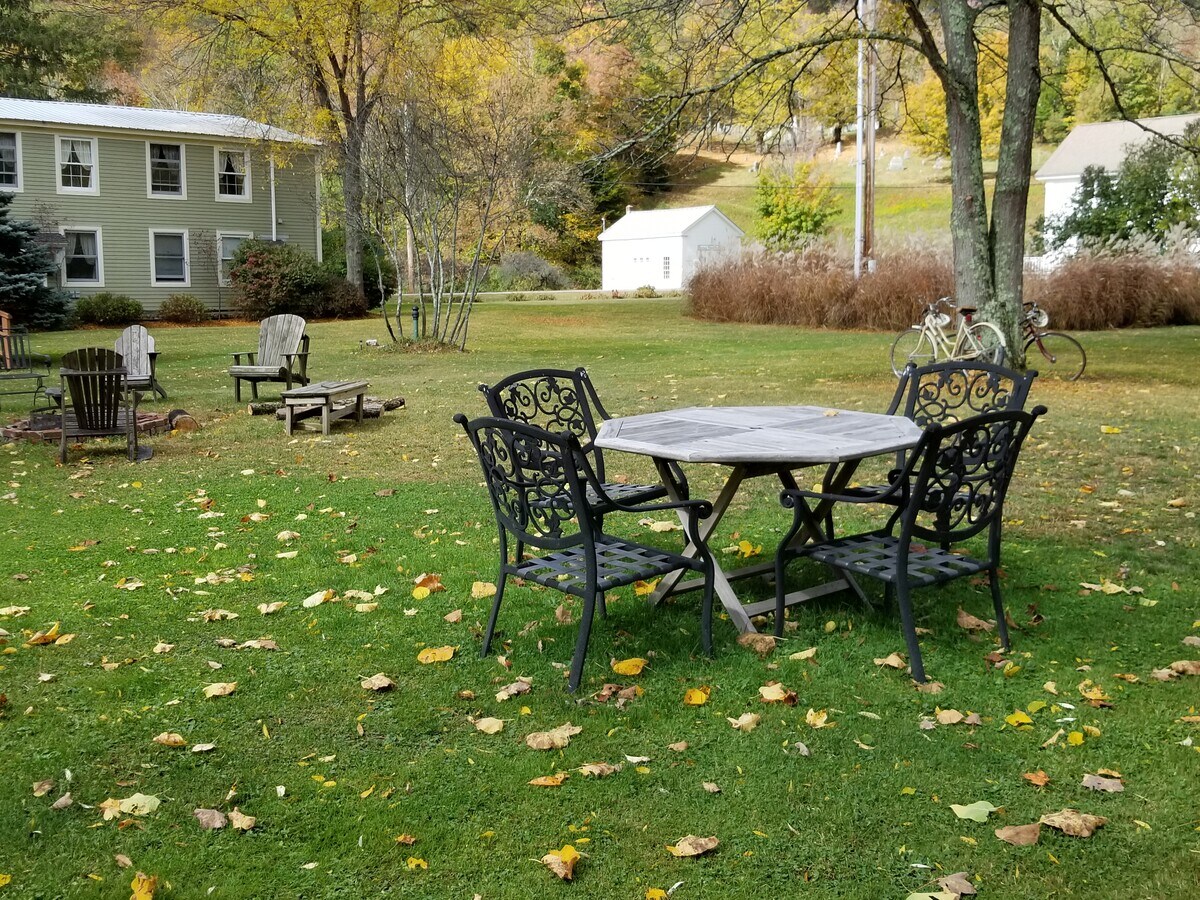 3402 Sandgate Rd, Sandgate, VT 05250