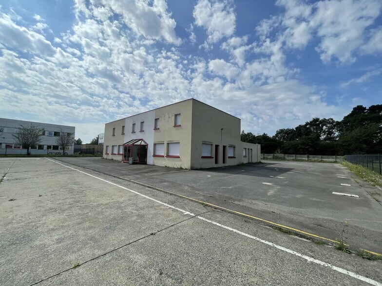 2 Rue Du Bois De Soeuvres, Vern-sur-Seiche for lease - Building Photo - Image 2 of 11