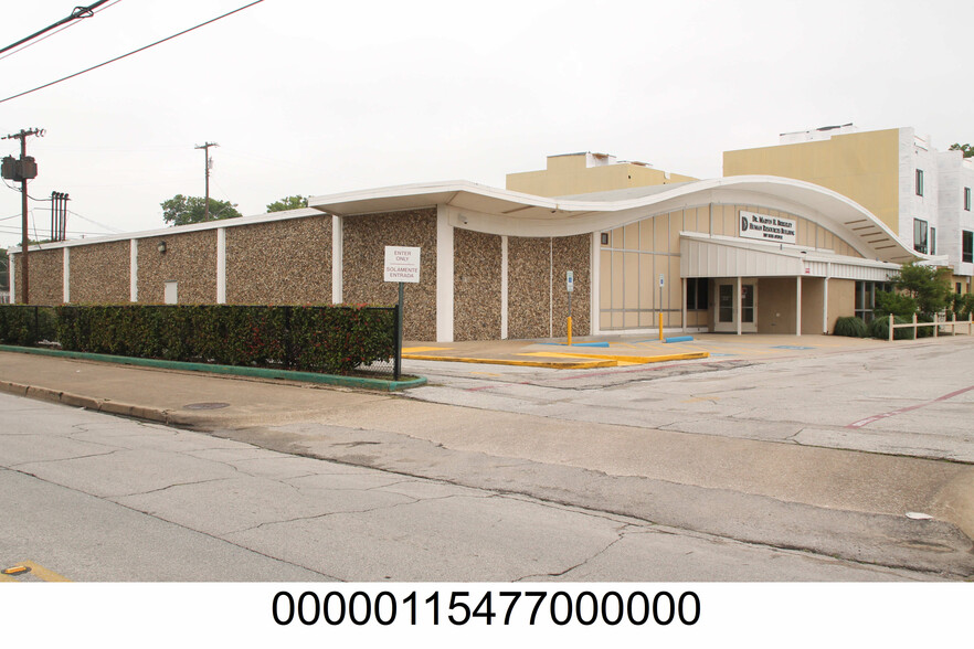 3807 Ross Ave, Dallas, TX for lease - Primary Photo - Image 1 of 2