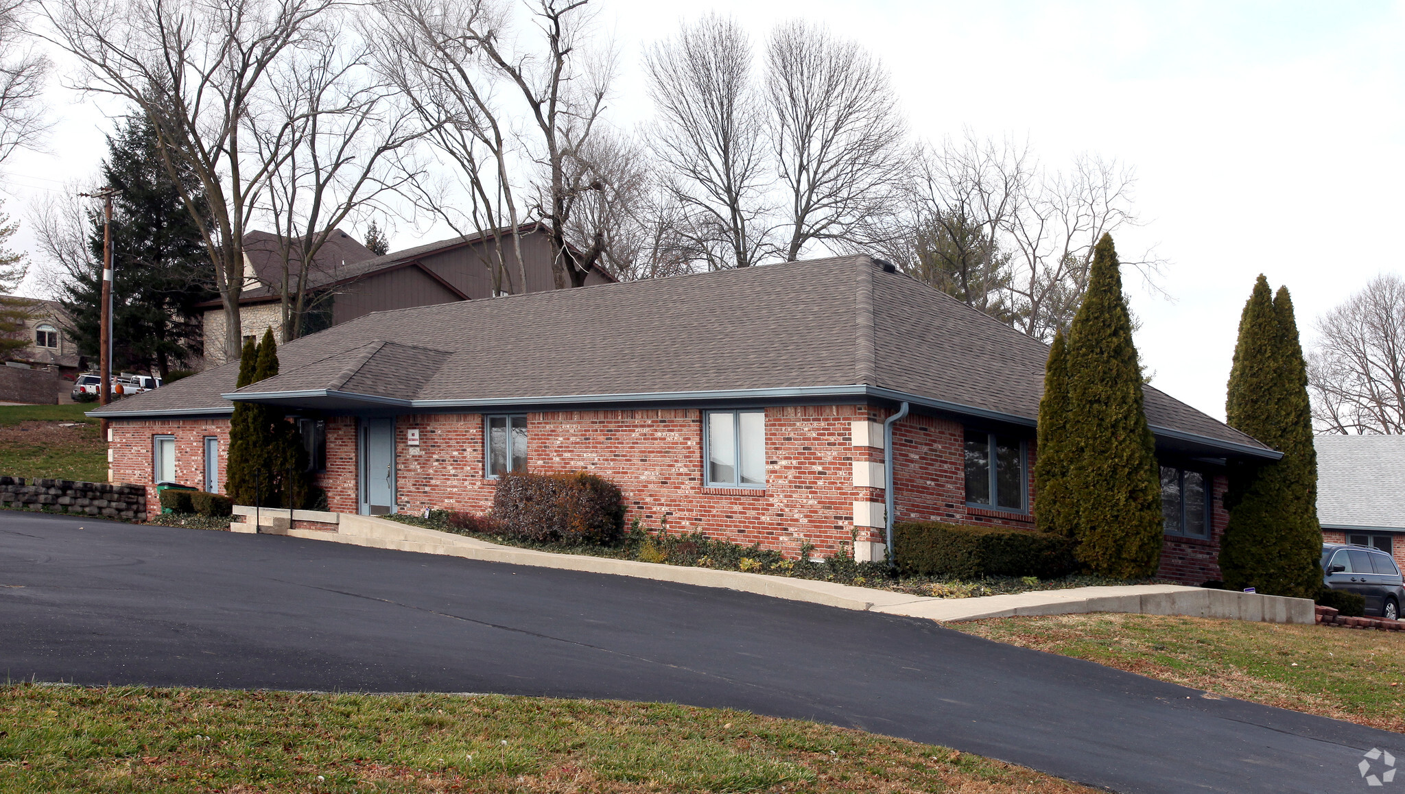 130 Fairway Lakes Dr, Franklin, IN for sale Primary Photo- Image 1 of 14