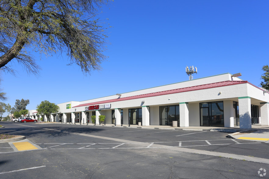 225 E Valencia Rd, Tucson, AZ for lease - Primary Photo - Image 1 of 9