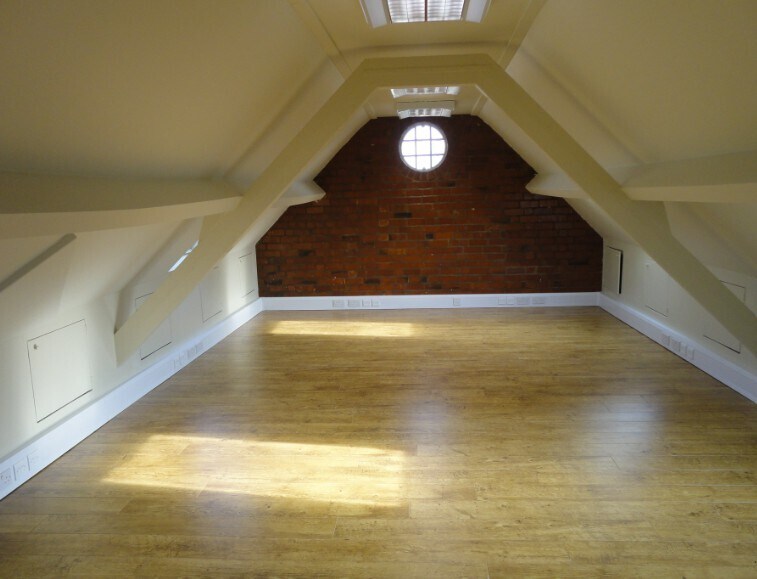 Dark Ln, Warwick for lease Interior Photo- Image 1 of 9