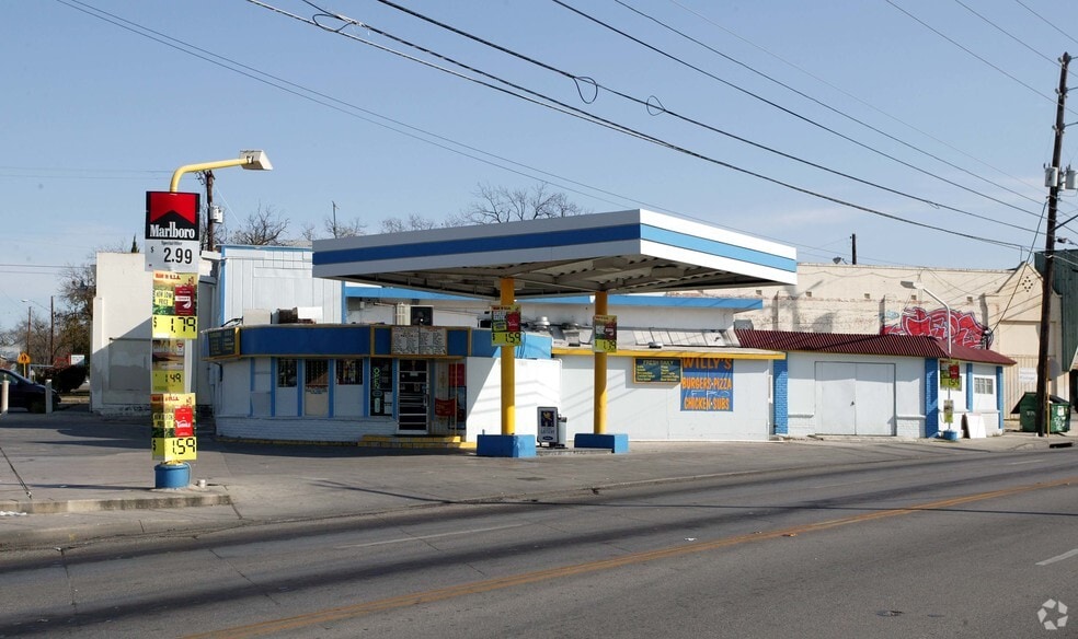 934 Fredericksburg Rd, San Antonio, TX for sale - Building Photo - Image 3 of 6