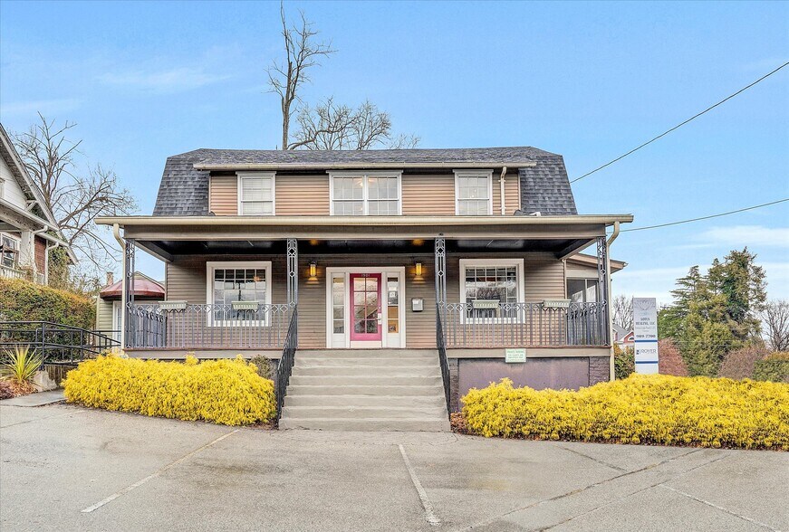 1901 Denniston Ave SW, Roanoke, VA for sale - Primary Photo - Image 1 of 1