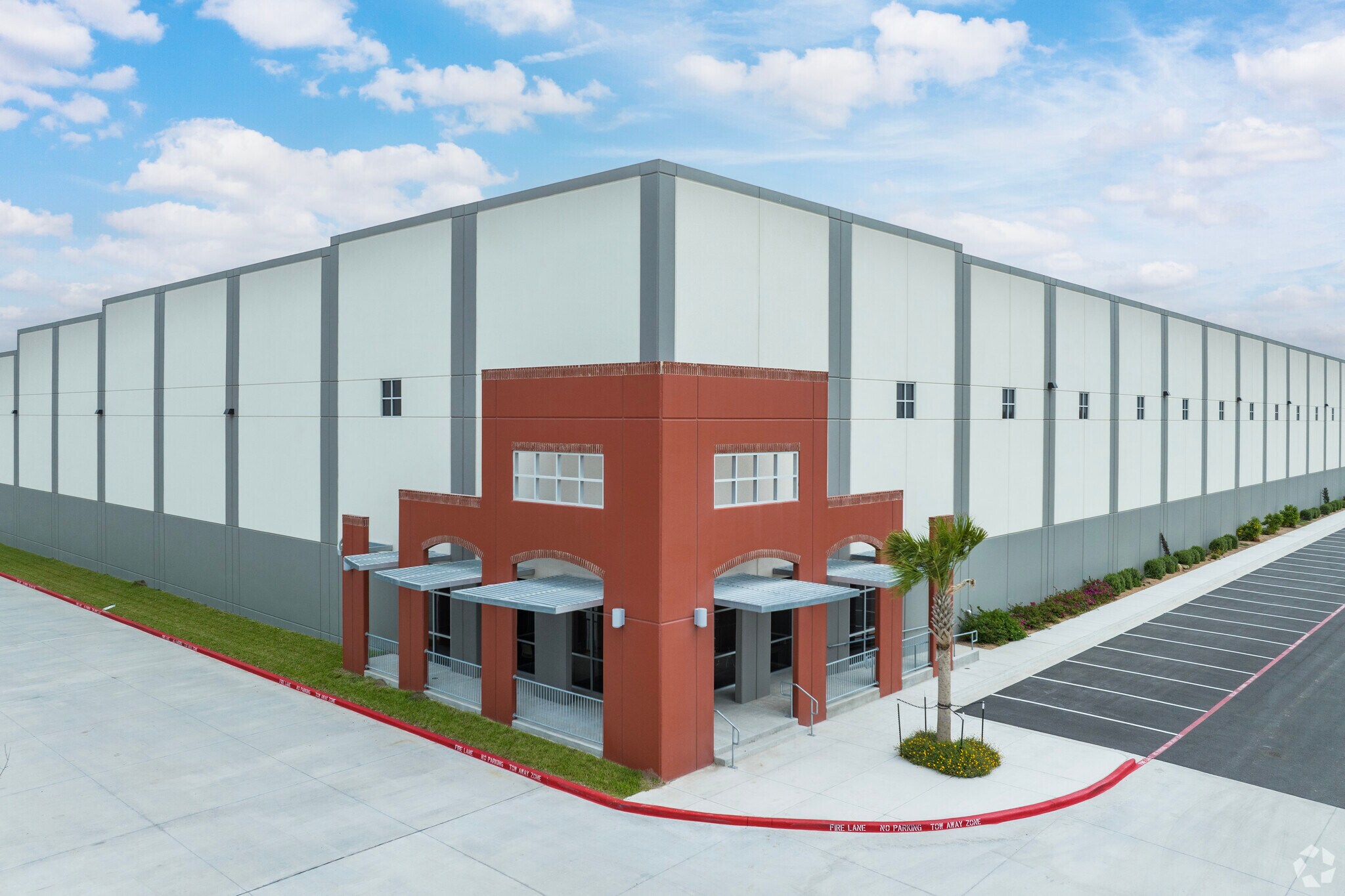 1401 E Capote Central Ave, Pharr, TX for lease Building Photo- Image 1 of 15