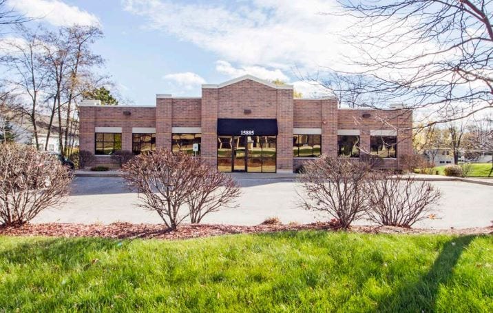 15885 W National Ave, New Berlin, WI for sale Primary Photo- Image 1 of 1