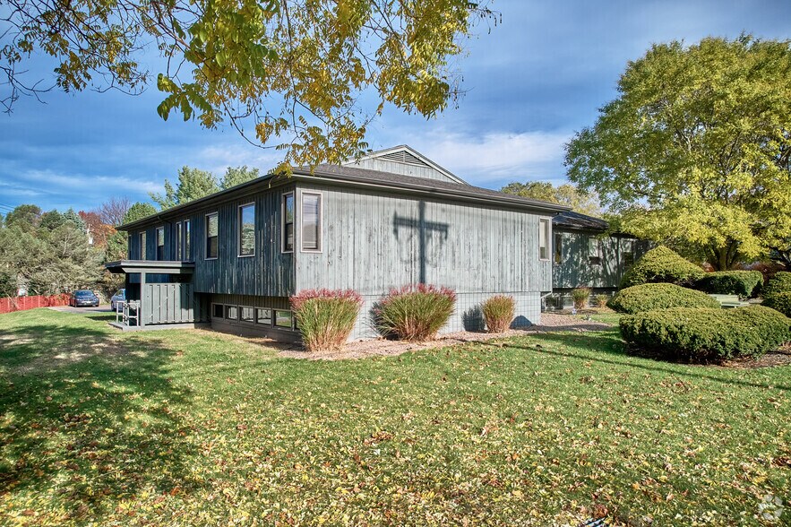 2510 Chili Ave, Rochester, NY for sale - Primary Photo - Image 1 of 1