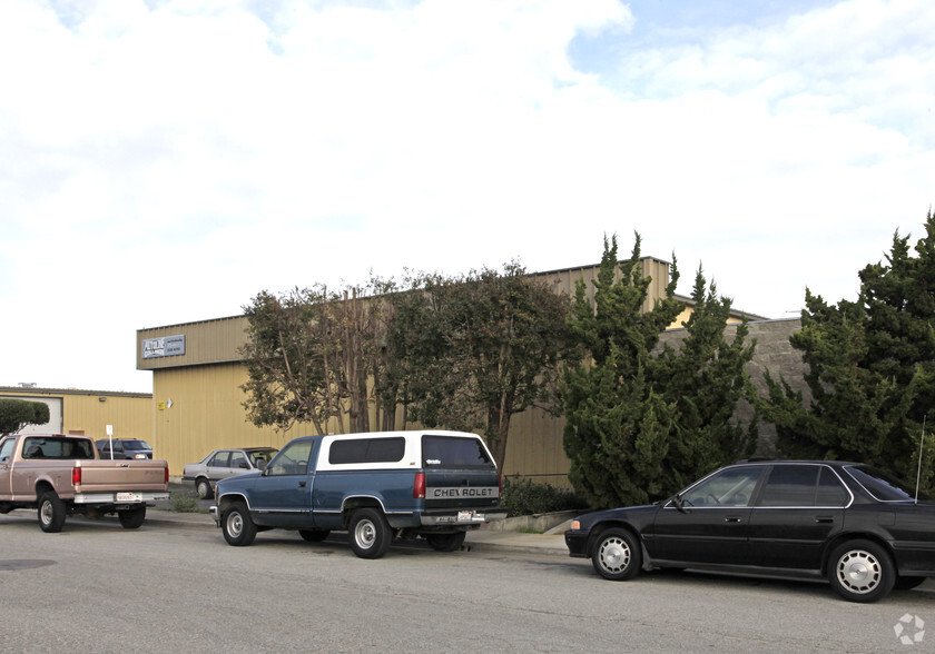 867 Industrial Dr, Hollister, CA for lease - Building Photo - Image 2 of 2