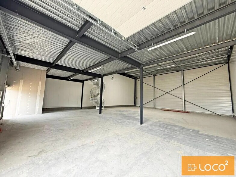 Flex in Bruguières for lease - Interior Photo - Image 3 of 7