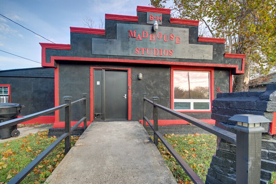 3706 Russell St, Houston, TX for sale - Building Photo - Image 1 of 1