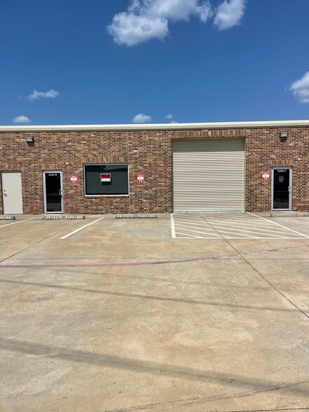 18015 FM 1488 Rd, Magnolia, TX for lease - Building Photo - Image 3 of 21