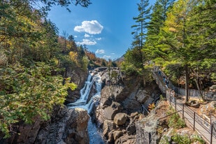 High Falls Gorge - Motel