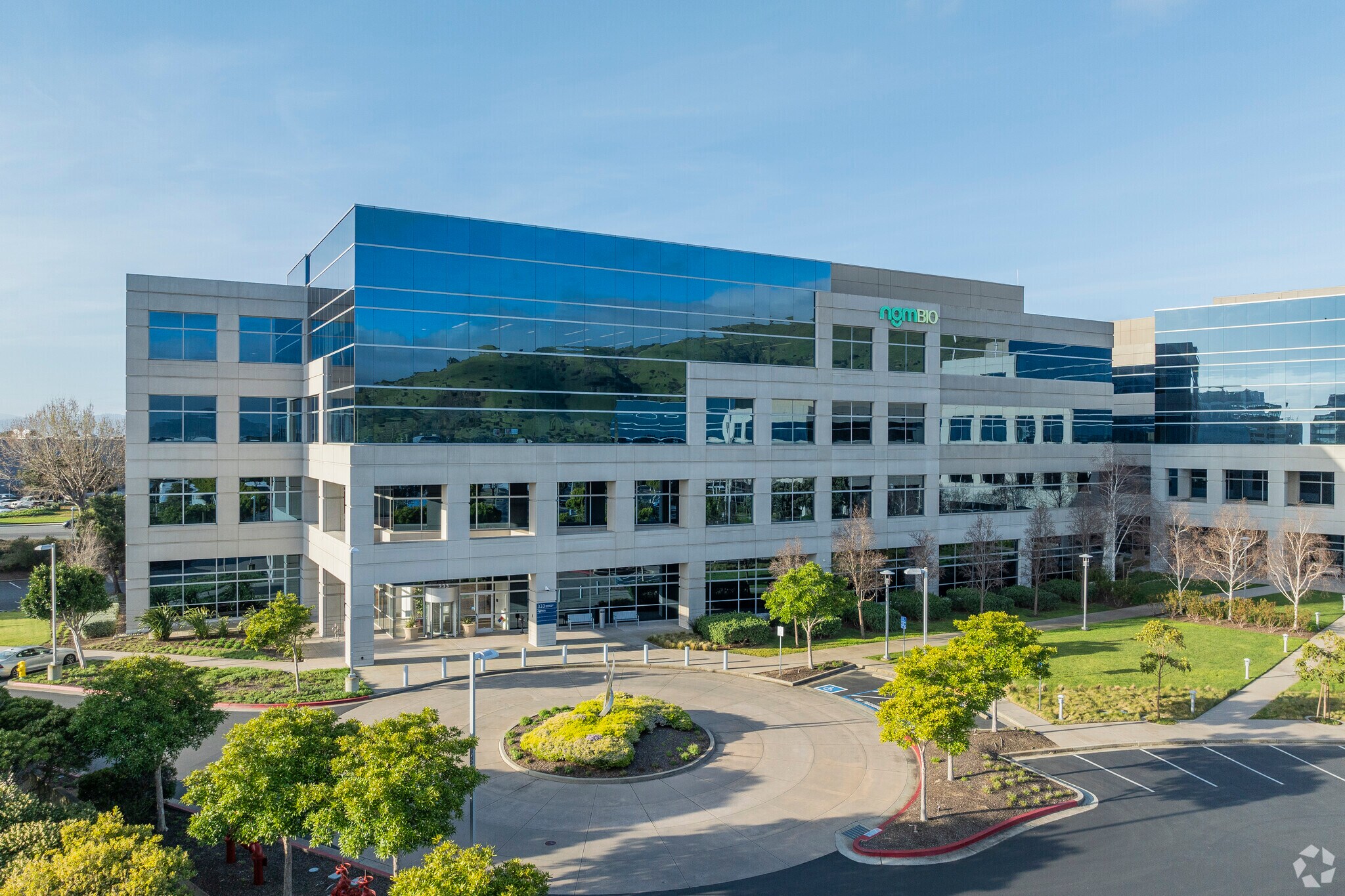 333 Oyster Point Blvd, South San Francisco, CA for lease Primary Photo- Image 1 of 18