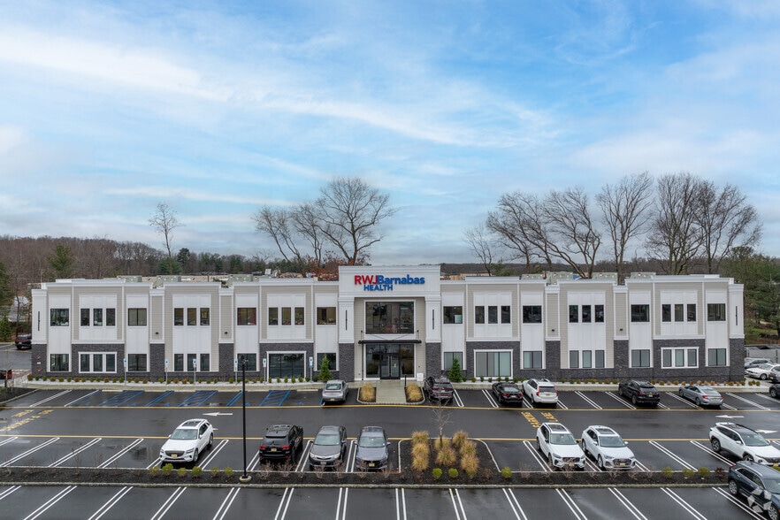 45 County Road 520, Marlboro, NJ for lease - Building Photo - Image 2 of 4