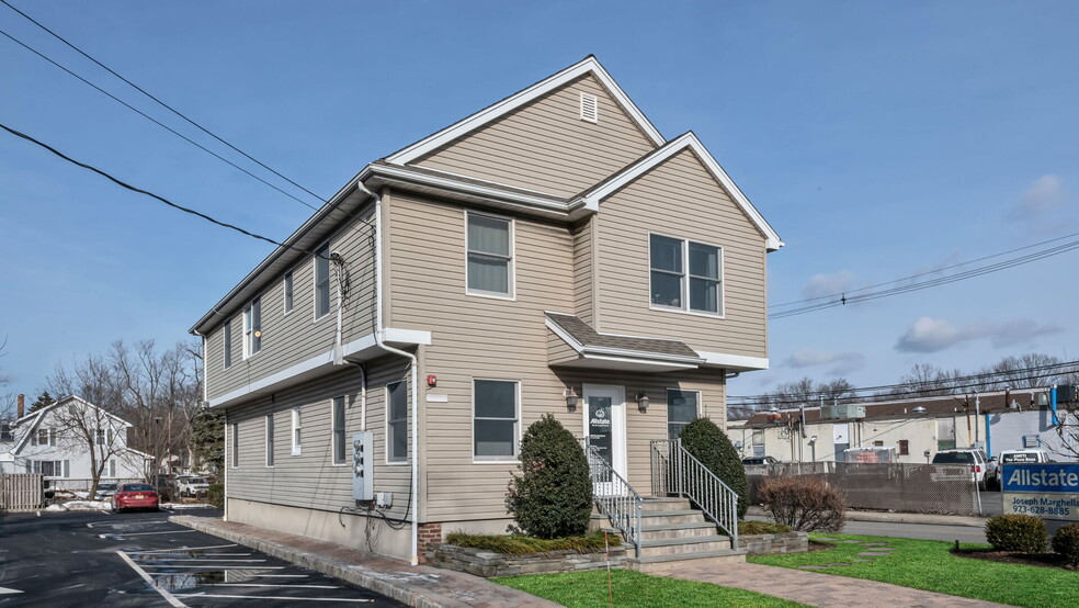 180 Newark Pompton Tpke, Pequannock, NJ 07440
