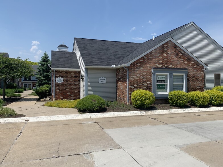 4466 Darrow Rd, Stow, OH for lease - Building Photo - Image 1 of 9