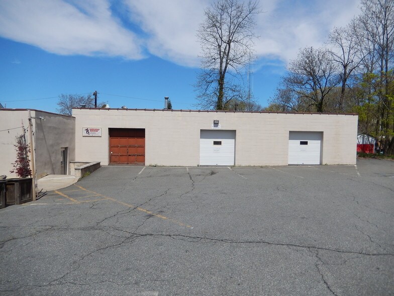 509 Pompton Ave, Cedar Grove, NJ for sale - Building Photo - Image 1 of 1