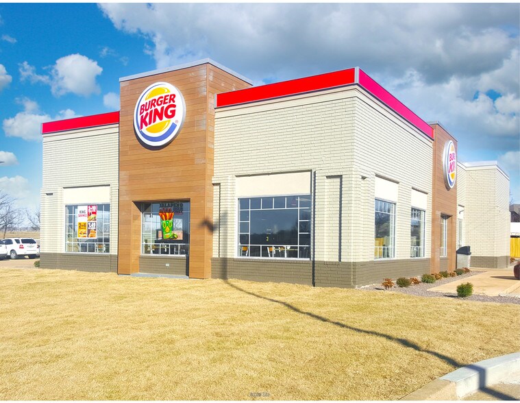 2110 N Main Ave, Mountain Grove, MO for sale - Primary Photo - Image 1 of 1