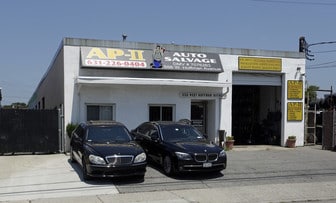 556 W Hoffman Ave, Lindenhurst NY - Warehouse