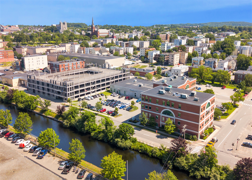 500 Canal St, Lewiston, ME for sale - Building Photo - Image 1 of 8