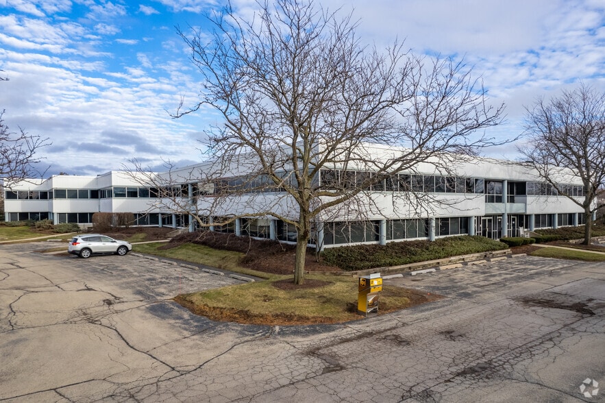 2155 Stonington Ave, Hoffman Estates, IL for lease - Building Photo - Image 3 of 5