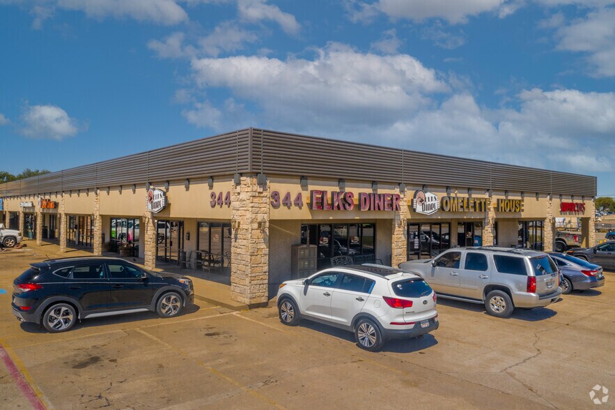 344 SW Wilshire Blvd, Burleson, TX for lease - Building Photo - Image 2 of 4