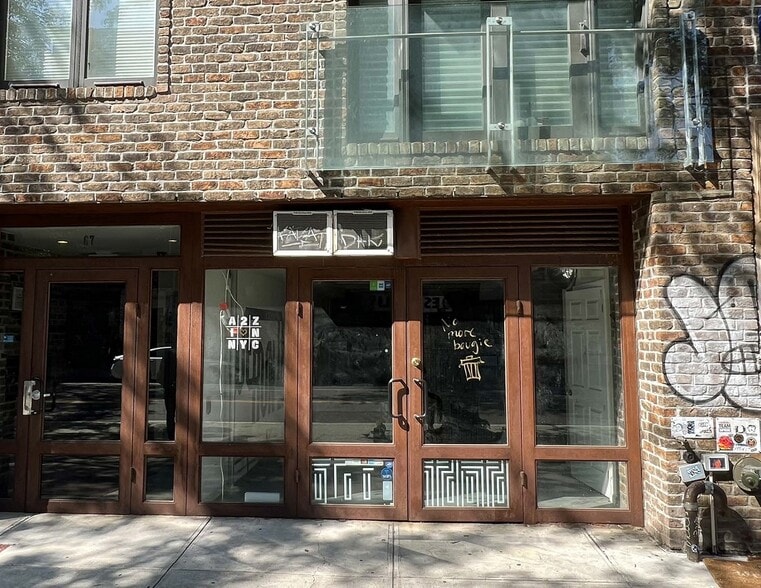 67 Avenue C, New York, NY for sale - Building Photo - Image 1 of 1