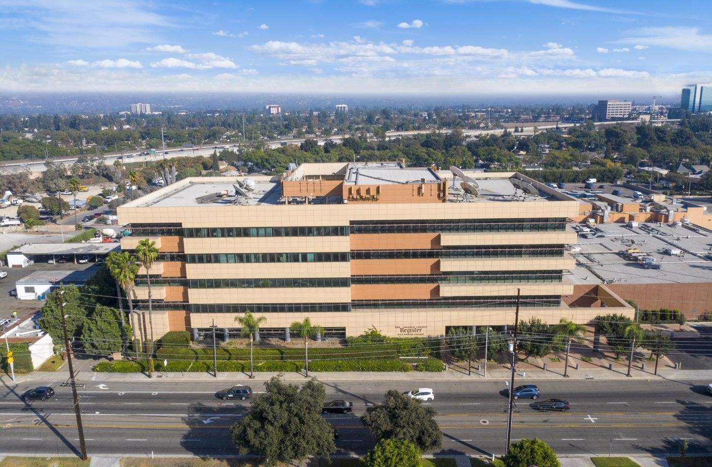 625 N Grand Ave, Santa Ana, CA 92701 - 625IVE | LoopNet.com