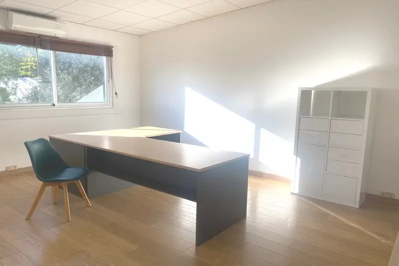 Office in Montpellier for lease - Interior Photo - Image 2 of 7