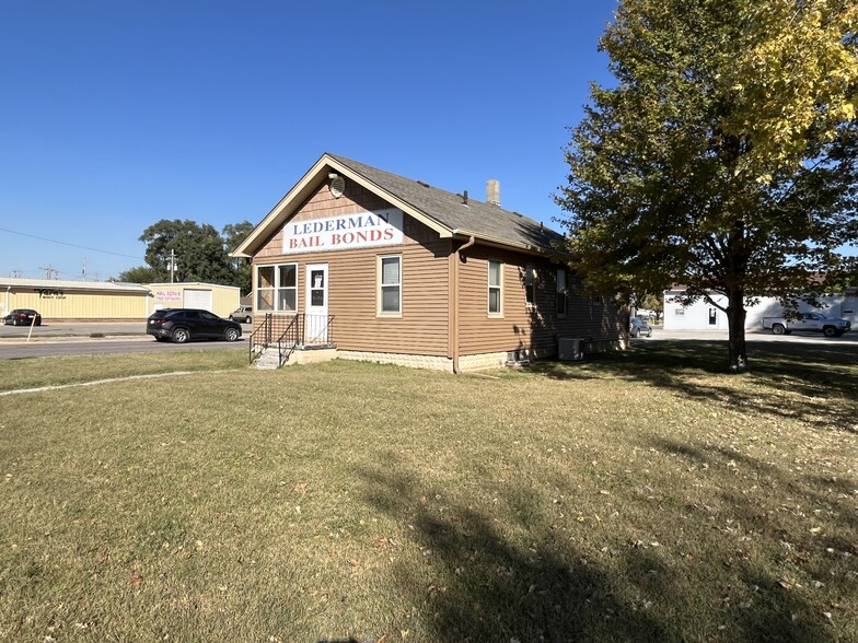 1534 Avenue J, Council Bluffs, IA for sale - Building Photo - Image 1 of 6