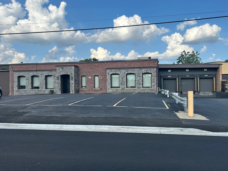 1937 & 1953 N 17th Ave portfolio of 2 properties for sale on LoopNet.com - Building Photo - Image 2 of 6