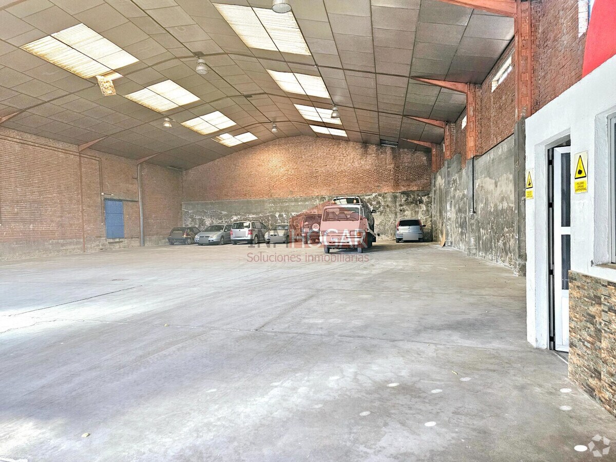 Burgohondo, AVI 05113 - Unit Puerta 01, Esc. 1 - - Interior Photo - Image 1 of 4