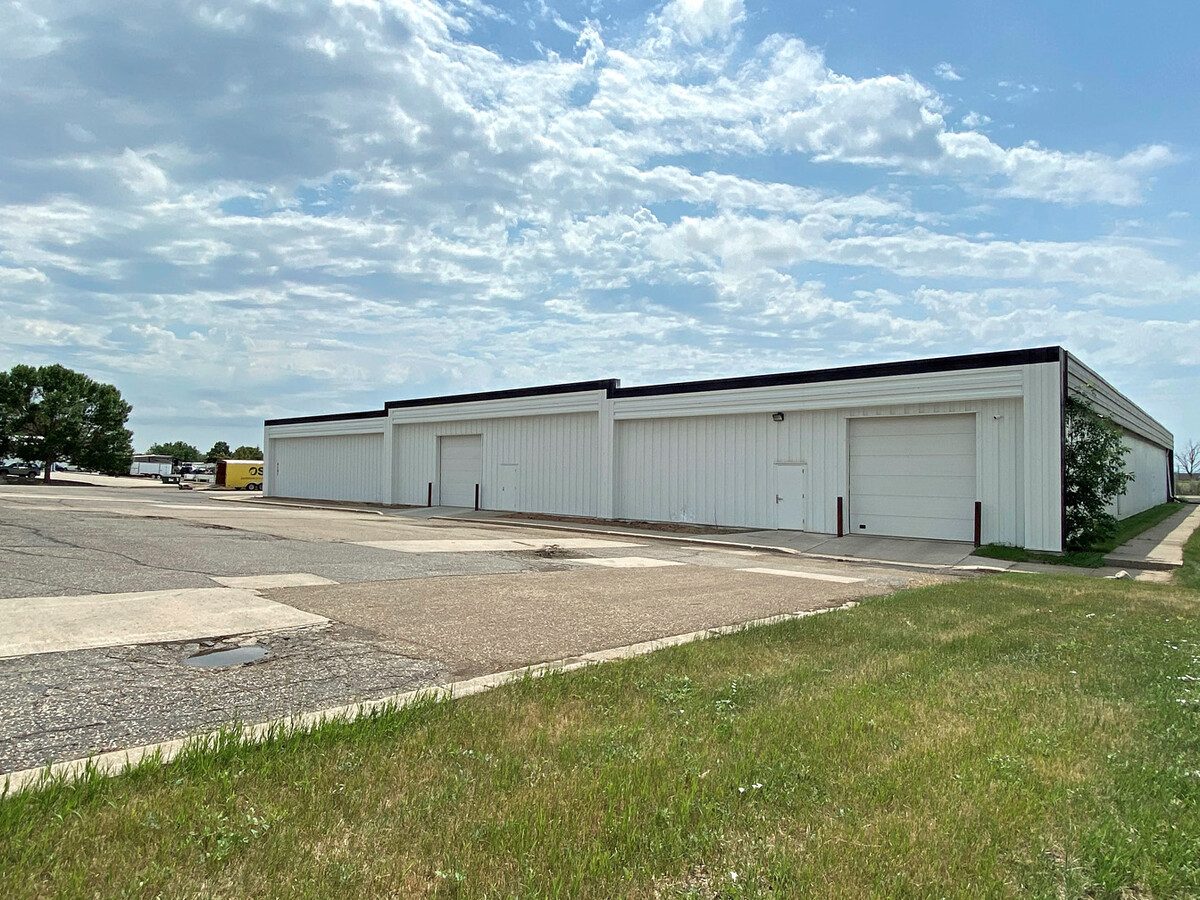 3131 E Broadway Ave, Bismarck, ND 58501 | LoopNet