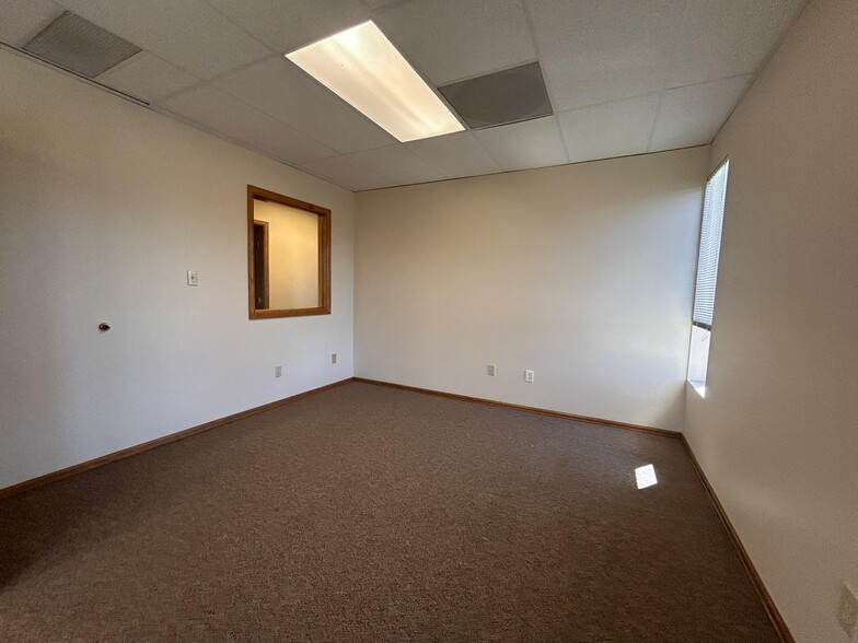 1925 Dominion Way, Colorado Springs, CO for lease - Building Photo - Image 2 of 40