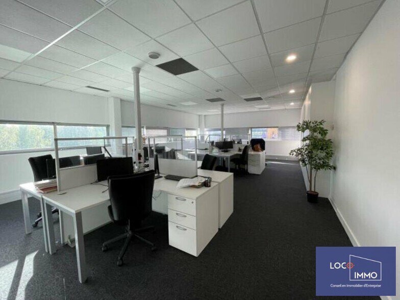 Office in Bordeaux for sale - Building Photo - Image 3 of 10