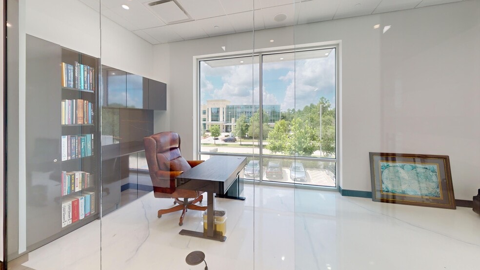 134 Vision Park, Shenandoah, TX for lease - Interior Photo - Image 3 of 9