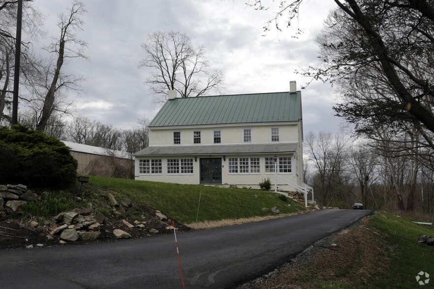 200 Philips Rd, Exton, PA for lease - Building Photo - Image 1 of 4