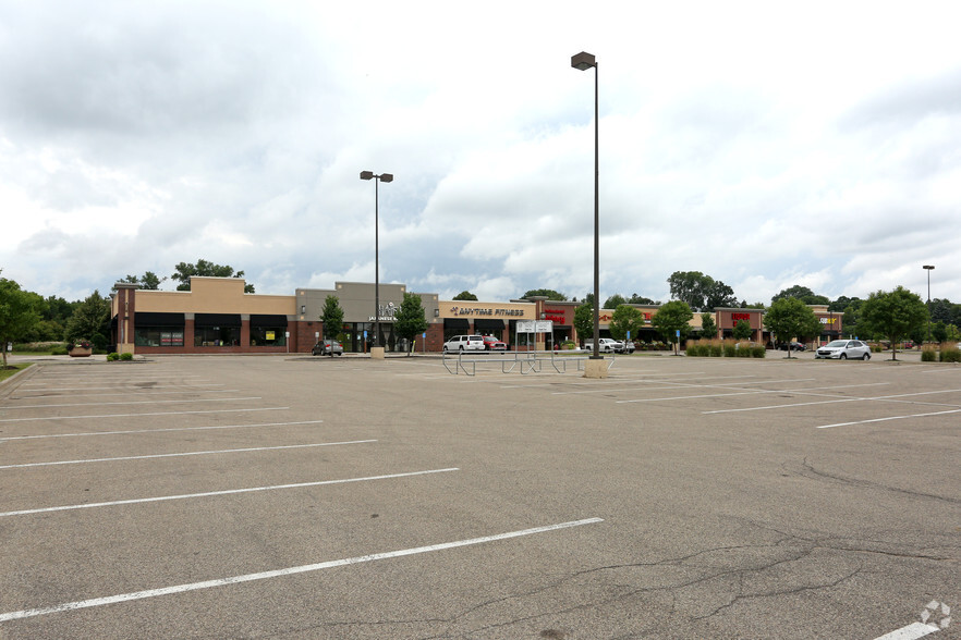 750 Highway 110, Mendota Heights, MN for lease - Building Photo - Image 3 of 7