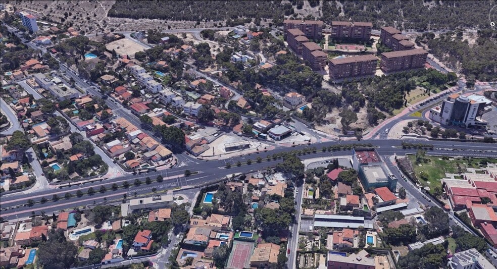 Retail in Alicante, Alicante for sale - Aerial - Image 2 of 2