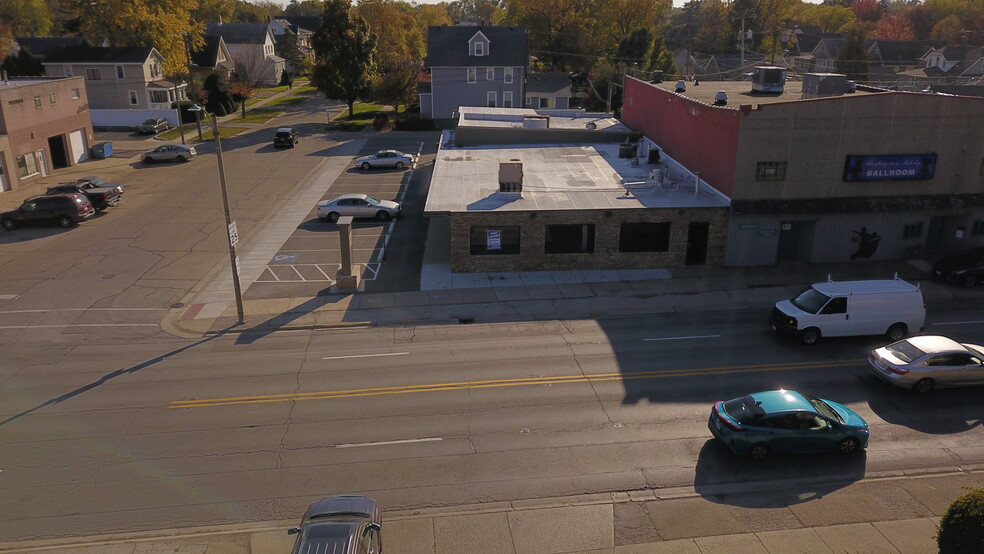 7901 Ogden Ave, Lyons, IL for lease - Building Photo - Image 2 of 5