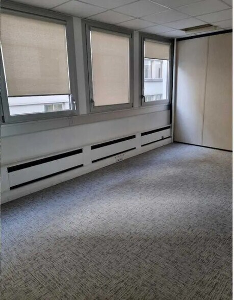 Office in Paris for lease - Interior Photo - Image 3 of 16