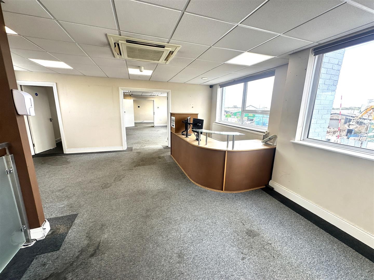 12 Wandle Way, Mitcham for lease Interior Photo- Image 1 of 7