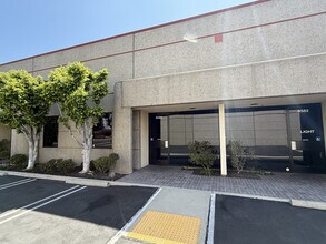 9580-9592 Topanga Canyon Blvd, Chatsworth, CA for lease Interior Photo- Image 1 of 8