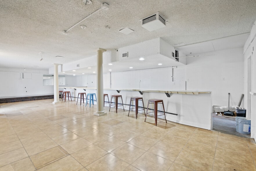 1902 S Standard Ave, Santa Ana, CA for sale - Building Photo - Image 2 of 7