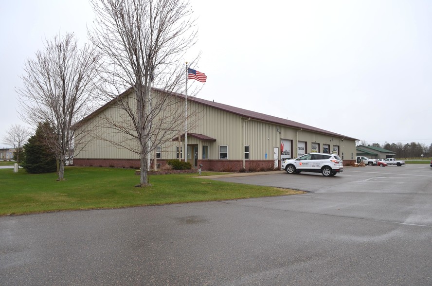 7588 Industrial Park Rd, Baxter, MN for sale - Building Photo - Image 1 of 1