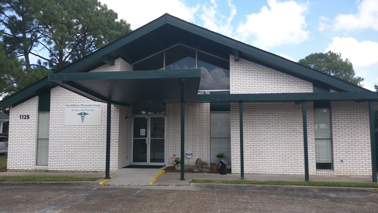 1125 Newton St, Gretna, LA 70053