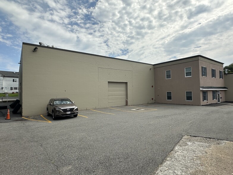 55 Maple St, Marlborough, MA for lease - Building Photo - Image 1 of 8