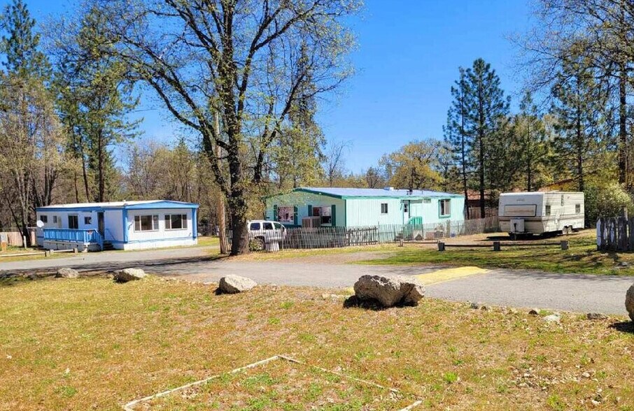 1524 Hill Rd, Hayfork, CA 96041