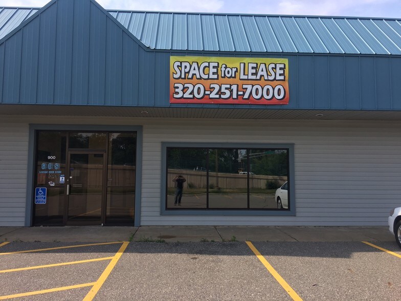 902 Division St, Waite Park, MN for sale - Building Photo - Image 1 of 1